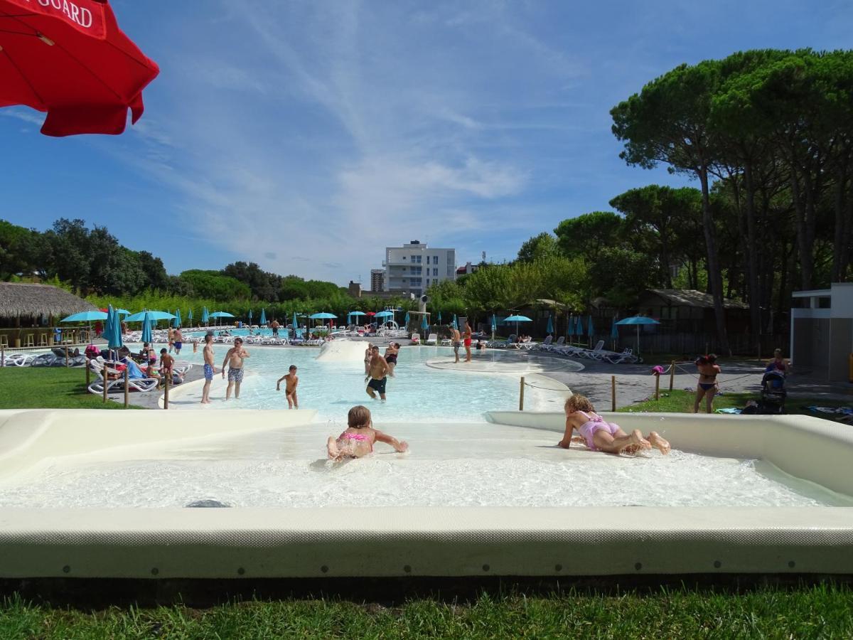 Estivo Premium Deluxe Mobile Homes On Camping Malibu Beach Lido di Jesolo Exteriör bild