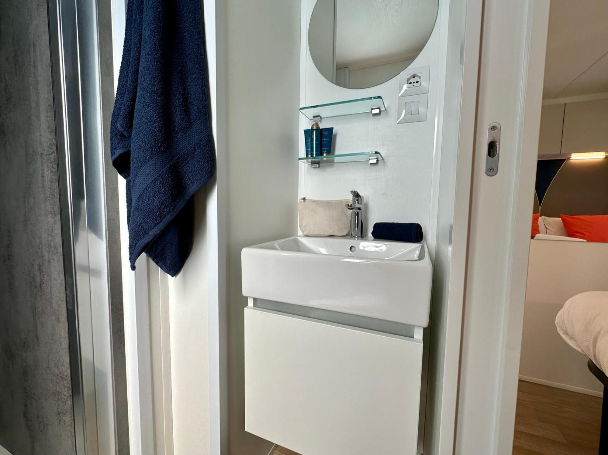 Estivo Premium Deluxe Mobile Homes On Camping Malibu Beach Lido di Jesolo Exteriör bild